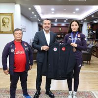 Spor,