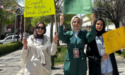 Fırat Üniversitesi'nden Ebelik Haftası’na Anlamlı Yürüyüş