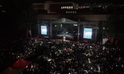 Ünlü Sanatçı Emre Altuğ, Elazığ’da Hayranları İle Buluştu
