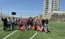 5x5 Sokaklar Bizim” Futbol Turnuvasında Bölge Heyecanı Tamamlandı