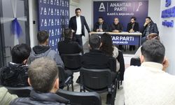 Anahtar Parti Elazığ Merkez İlçede Mahalle Başkanlarına Mazbatalar Teslim Edildi