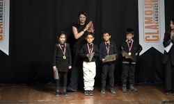 Elazığ’da Cambridge Sınavlarını Başarıyla Geçen Öğrenciler Sertifikalarını Aldı