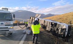 Afyonkarahisar’da Elazığ Otobüsü Devrildi: Hayatını Kaybedenlerin Kimlikleri Netleşti