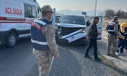 Elazığ'da Trafik Kazası: 3 Yaralı