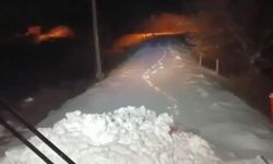 Elazığ'da Kapanan 67 Köy Yolunu Açma Çalışmaları Sürüyor