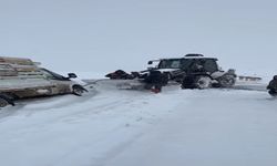 Elazığ'da Şarampole Düşen Araç Kurtarıldı