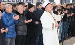 Vali Hatipoğlu, Sultan Çalık’ın Cenaze Törenine Katıldı