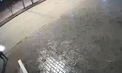 Tek Medya Grubuna Saldırı Anı Kameralara Yansıdı