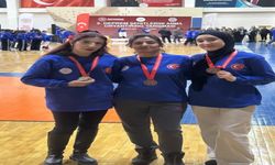 Deprem Anma Yarışmalarında Elazığlı Sporculardan Üç Madalya