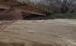 Arıcak'ta Kar Eridi, Dereler Coştu