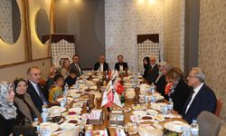 Numan Hatipoğlu Ve Eşi Yetim Çocuklarla İftar Programına Katıldı