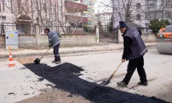 Elazığ Belediyesi, Asfalt Yama Uygulamalarını Sürdürüyor