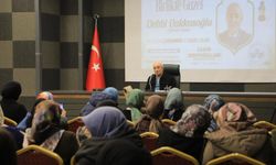 Eğitimci-Yazar Vehbi Vakkasoğlu Elazığlılarla Buluştu