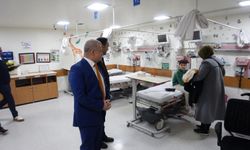 Başhekim Yardımcısı Demirel’den Hastane Personeli ve Hastalara Bayram Ziyareti