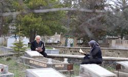 Elazığ'da mezarlıklarda ziyaretçi yoğunluğu