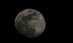 Elazığ'da Şişkin Ay Gökyüzünü Süsledi