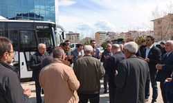 Kovancılar'da Umre Kafilesi Dualarla Uğurlandı