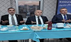 Numan Hatipoğlu Muhtarlar ve Meclis Üyeleriyle İftarda Buluştu