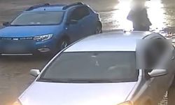 Aracın Altında Kalmaktan Son Anda Kurtuldu