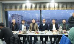 Ramazan Boyunca Sahada Olan AK Parti Merkez İlçe Teşkilatı İftarda Buluştu