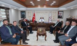 Karaçor Derneği’nden Vali Hatipoğlu’na Nezaket Ziyareti