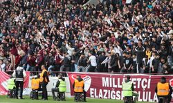 Elazığspor Taraftarından Polislere Çiçek