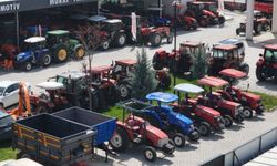 Traktörcü Esnafları Modern ve Konforlu Bir Ortamda Ticaret Yapıyor