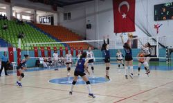 Elazığ'da Yıldız Kızlar Voleybol Türkiye Yarı Finalleri Tamamlandı
