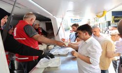 Elazığ'da Vatandaşlara Aşure İkramı
