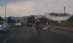 Elazığ'da Motosiklet Sürücüsünden Tehlikeli Yolculuk