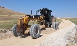 Alatarla-Altınkuşak Yolunda Asfalt Öncesi Hazırlıklar Aralıksız Sürüyor
