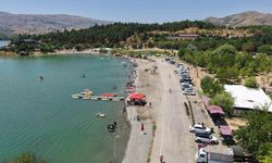 Doğu'nun Saklı Denizine Tatilci Akını