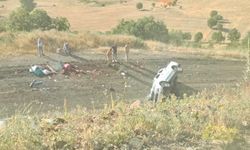 Kamyonet Şarampole Yuvarlandı: 4 Yaralı