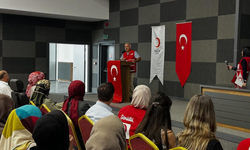 Türk Kızılay Elazığ'dan "Dijital Çağda Aile" Semineri
