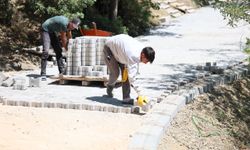 Sivrice Gözeli Köyü'nde Kilitli Parke Çalışmaları Sürüyor