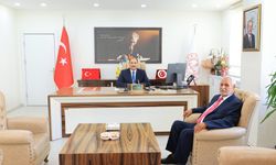 Mustafa Aslanoğlu, Aziz Gün’ü Ziyaret Etti
