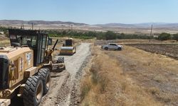 Koruk Köyü’nde Yol Çalışmaları Sürüyor