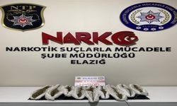 Elazığ’da İş Makinesine Zulalanmış 1 Kilo 850 Gram Esrar Ele Geçirildi