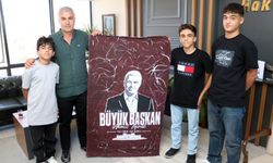 Minik Taraftarlardan Başkan Ahmet Toprak’a Anlamlı Hediye