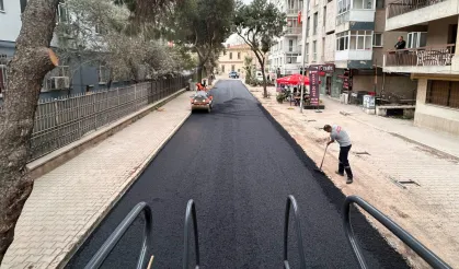 İzmir Bornova'da gözde sokağa bayramlık asfalt