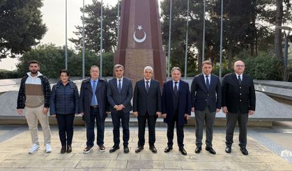 Elazığ Heyeti, Bakü Türk Şehitliği’ni Ziyaret Etti