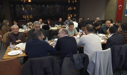 Şehit Gazi Eğitim Sendikası’ndan Öğretmenlere Özel Kutlama Yemeği