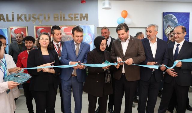 Ali Kuşçu Bilim ve Sanat Merkezi'nde Bilim Fuarı Düzenlendi