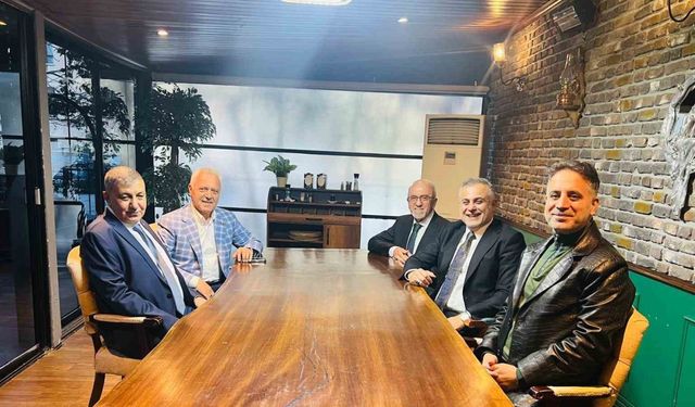 Başkan Dumandağ, iş insanları ve bürokratlarla bir araya geldi