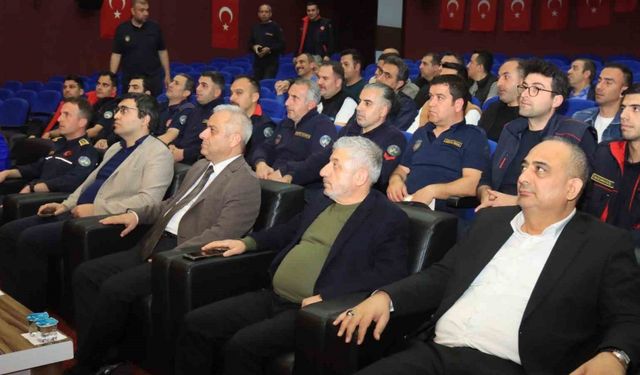 Elazığ İtfaiyesi Eğitimlerini Sürdürüyor