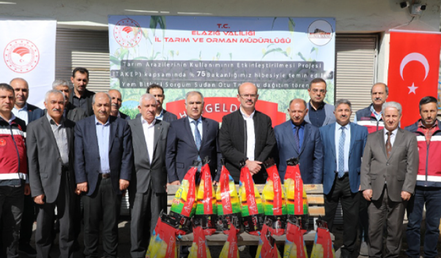 Elazığ’da Çiftçiye 4.8 Ton Tohum Desteği: 960 Dekar Alanda Sorgum Sudan Otu Üretilecek