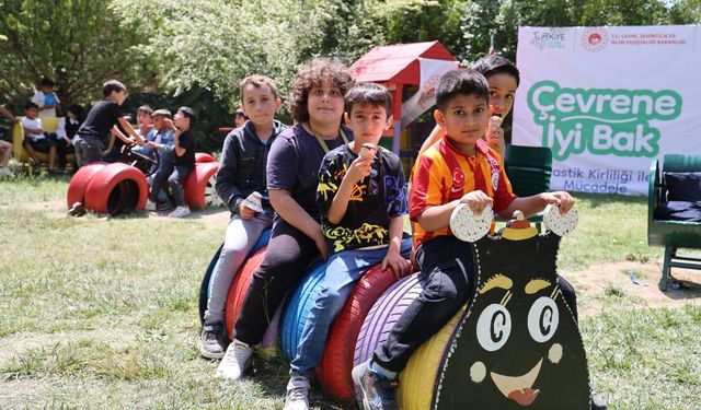 Elazığ’da Çocuklar Geri Dönüşüm Parkı’nda Doyasıya Eğlendi