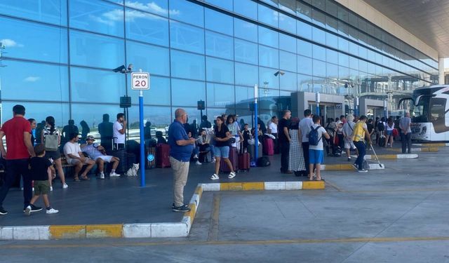 Hanehalkı Birinci Çeyrekte Seyahate 76 Milyar 429 Milyon 290 Bin TL Harcadı
