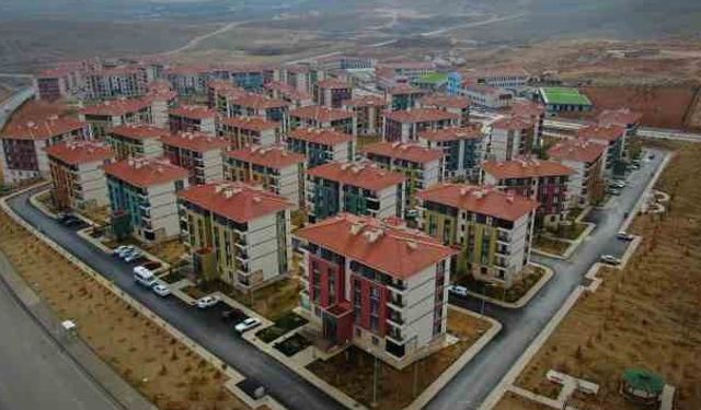 Deprem TOKİ’leri 250 Bin TL’den Tapu Alındı, Piyasada 3 Milyona Satılıyor