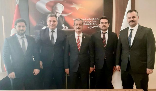 Milletvekili Keleş, Elazığ’ın Sağlık Altyapısı İçin Görüşmeler Yaptı